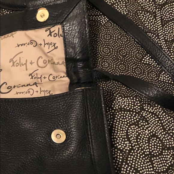 FOLEY AND CORRINA BLACK LEATHER CROSSBODY BAG, corner hardware, great shape - Picture 8 of 12
